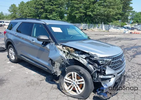 2022 Ford Explorer Xlt z USA, uszkodzony, nr VIN 1FMSK8DH2NGA29480